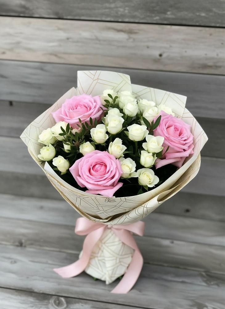 Букет цветов из: Розы в Токсово