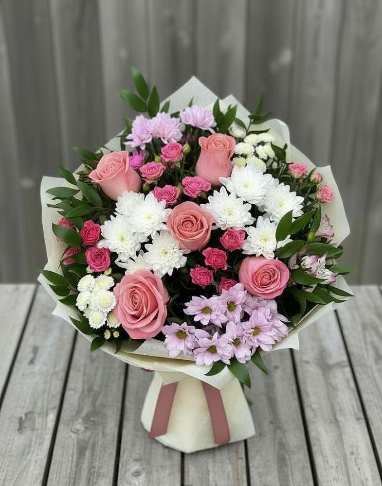 Букет цветов из: Альстромерии, Гвоздики, Розы и Хризантемы в Токсово