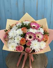 Букет цветов из:  Розы, Герберы и Хризантемы в Токсово