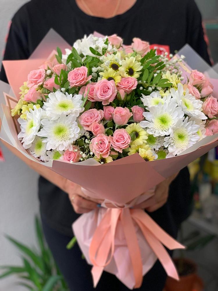 Букет цветов из: Розы и Хризантемы в Токсово