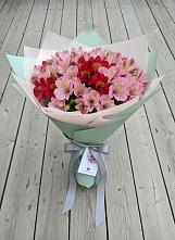 Букет цветов из:  Альстромерии в Токсово