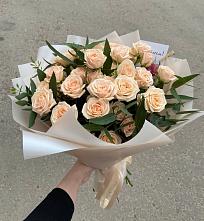 Букет Кремовые розы Латте в Токсово