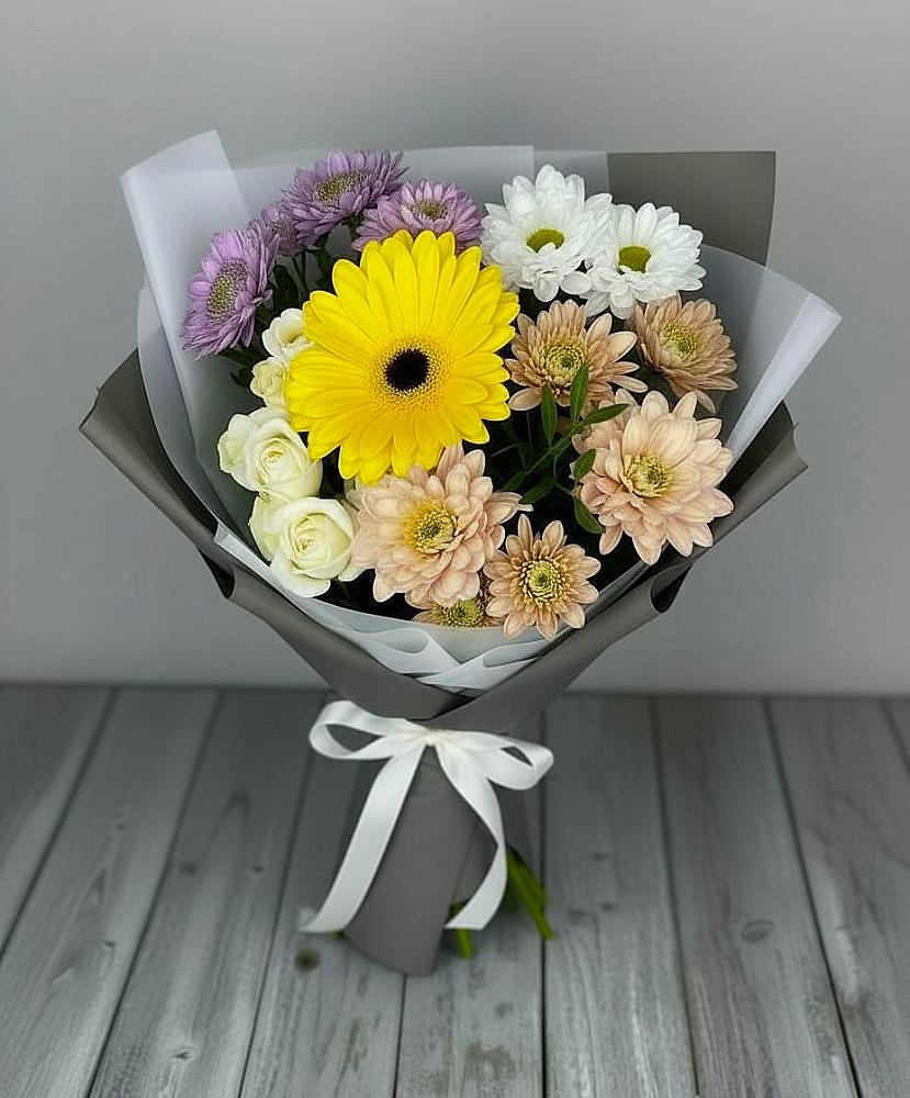 Букет цветов из: Розы, Герберы и Хризантемы в Токсово