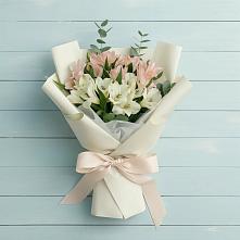 Букет цветов из:  Альстромерии в Токсово
