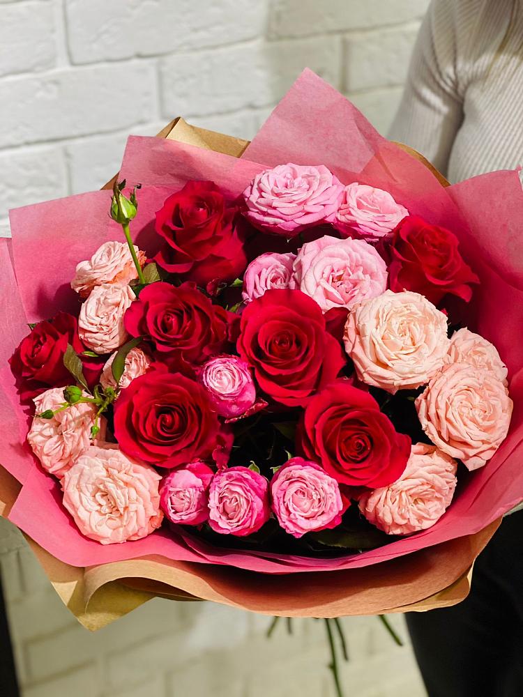 Букет цветов из: Розы в Токсово