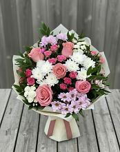Букет цветов из:  Альстромерии, Гвоздики, Розы и Хризантемы в Токсово