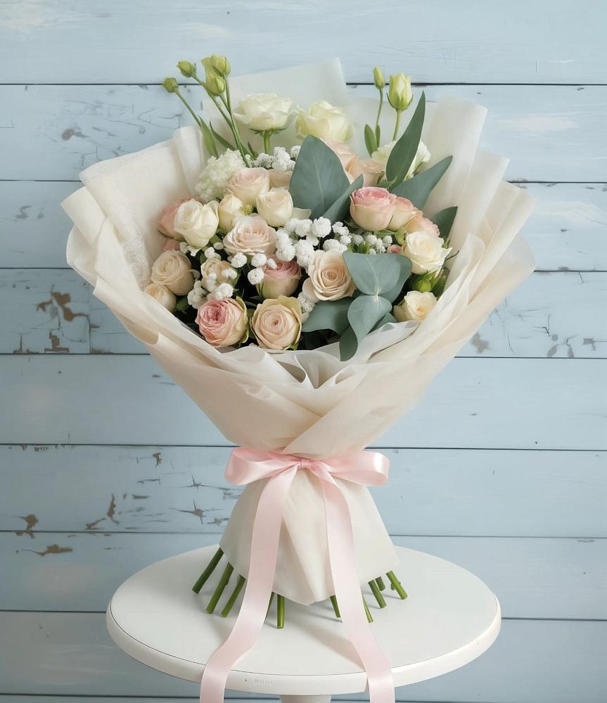 Букет цветов из: Розы и Лизиантусы в Токсово