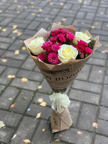 Букет цветов из: Розы в Токсово