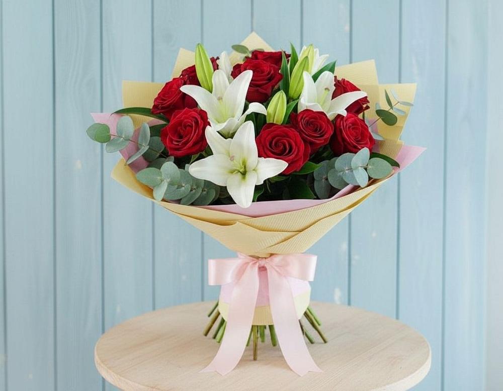 Букет цветов из: Лилии и Розы в Токсово